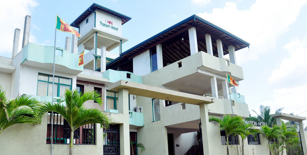 Oyo 290 Night Station Hotel Panadura Exterior foto