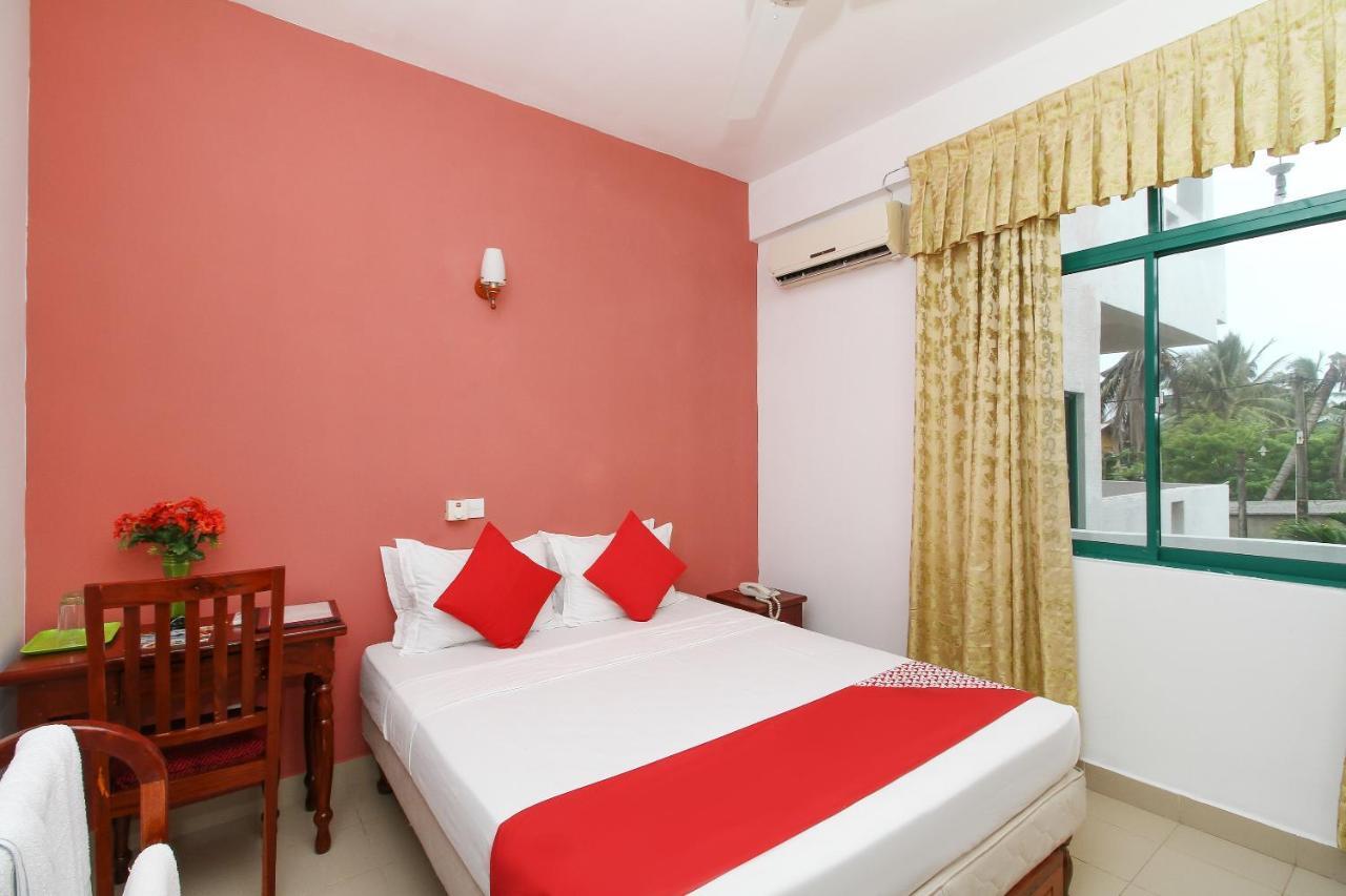 Oyo 290 Night Station Hotel Panadura Exterior foto